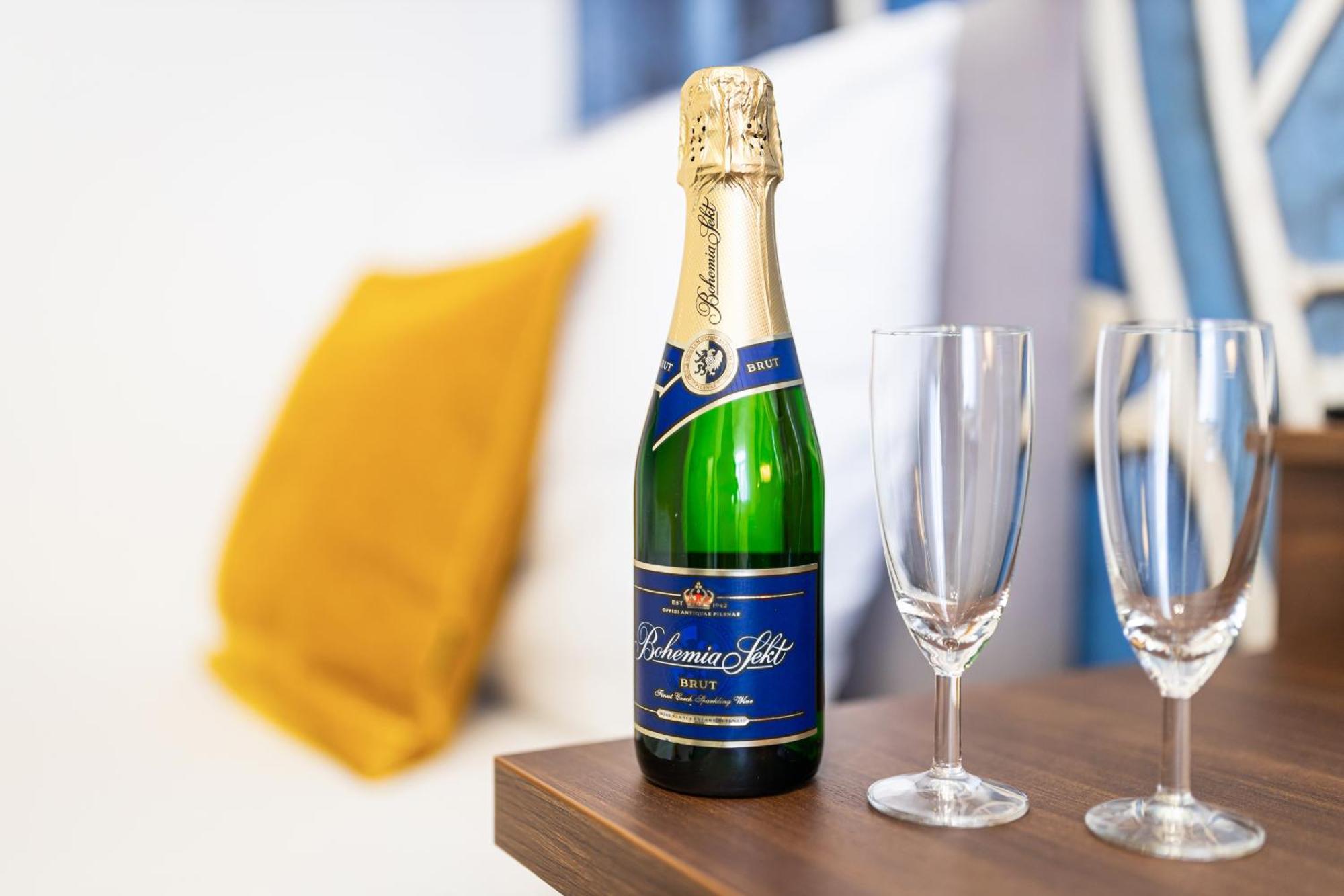 A1 Royal Plaza Hotell Praha Eksteriør bilde